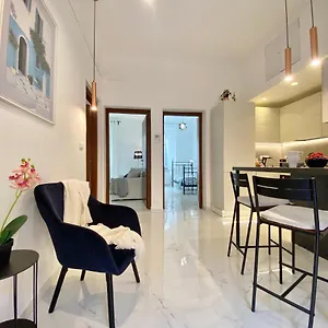  Apartment Terminal Italien